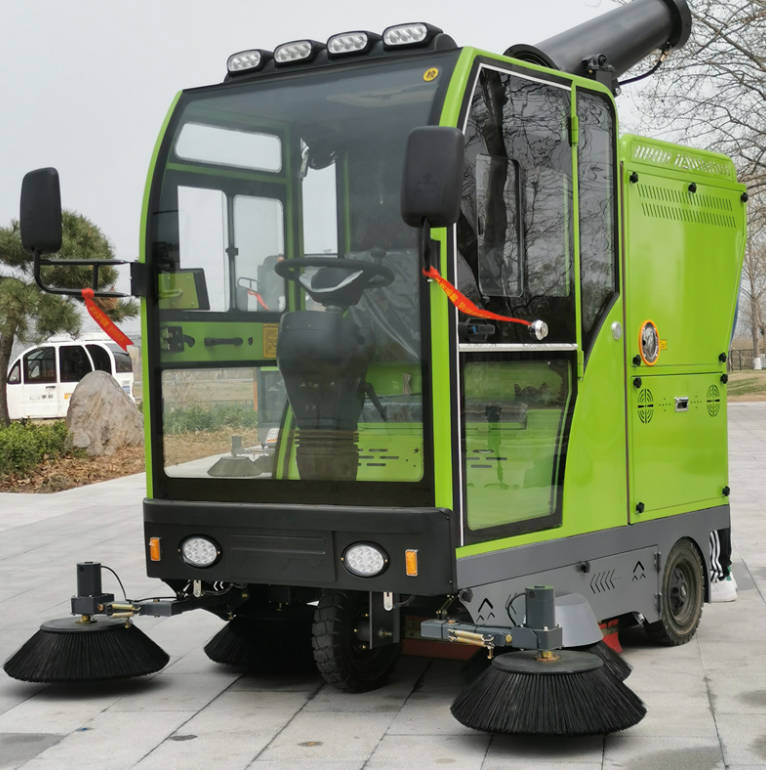 西城道路清洁广泛应用电动环卫清扫车